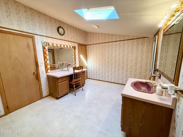 15 Holden Avenue, Queensbury, NY 12804