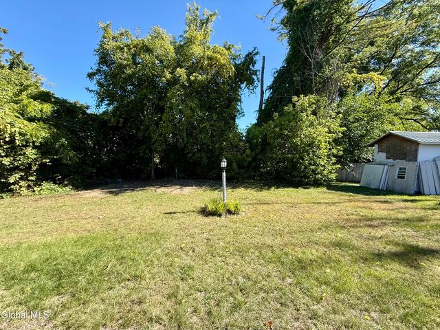 15 Holden Avenue, Queensbury, NY 12804