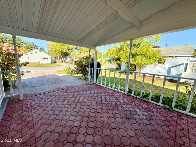 15 Holden Avenue, Queensbury, NY 12804