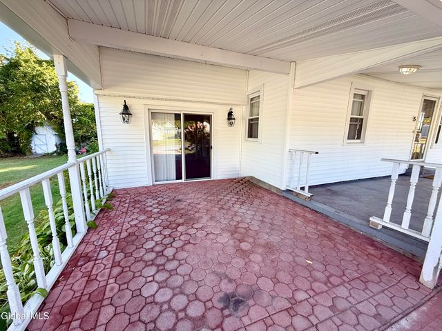 15 Holden Avenue, Queensbury, NY 12804