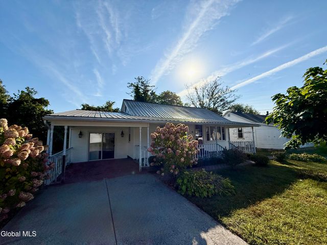 15 Holden Avenue, Queensbury, NY 12804