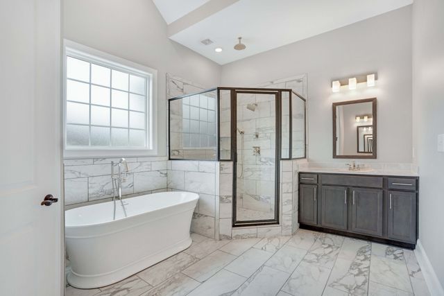 851 Shady Bluff Trail, Clarksville, TN 37043