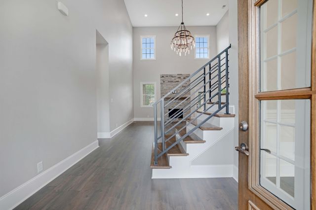 851 Shady Bluff Trail, Clarksville, TN 37043