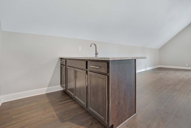 851 Shady Bluff Trail, Clarksville, TN 37043