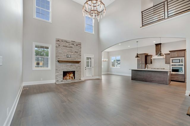 851 Shady Bluff Trail, Clarksville, TN 37043