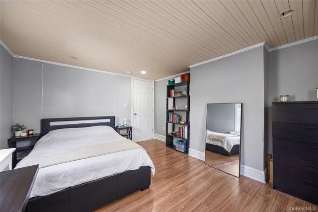 3 3RD Street, Greenvale, NY 11548