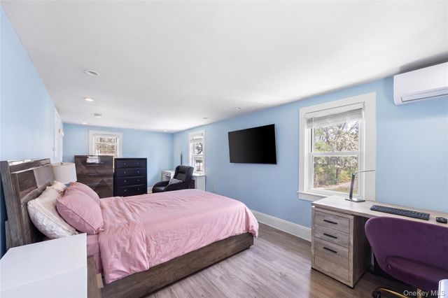 3 3RD Street, Greenvale, NY 11548