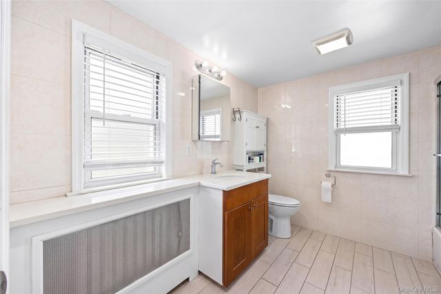 3 3RD Street, Greenvale, NY 11548