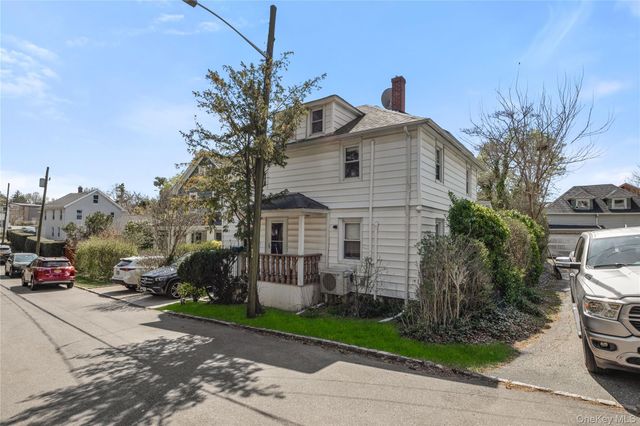 3 3RD Street, Greenvale, NY 11548