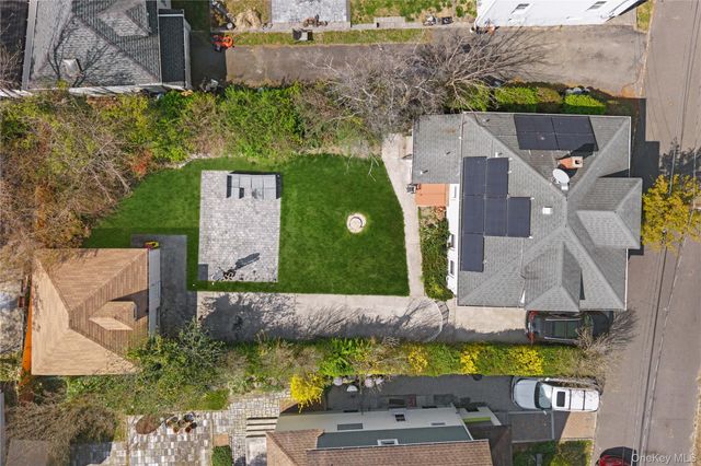 3 3RD Street, Greenvale, NY 11548