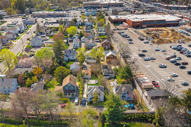 3 3RD Street, Greenvale, NY 11548