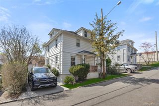 3 3RD Street, Greenvale, NY 11548