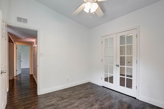 500 Moss Hill Lane, Euless, TX 76039