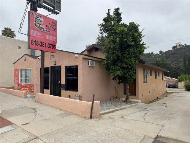 6938-6940 Foothill Boulevard, Tujunga, CA 91042