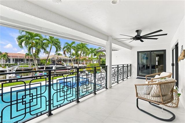 910 Beaver CT, Marco Island, FL 34145