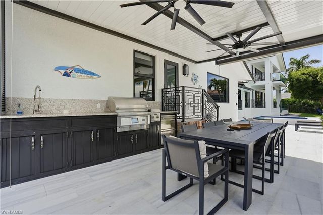 910 Beaver CT, Marco Island, FL 34145