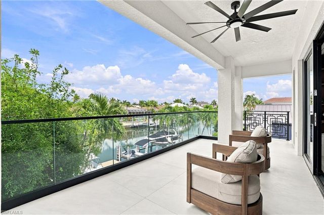 910 Beaver CT, Marco Island, FL 34145