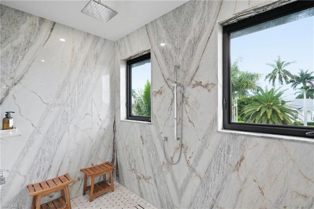 910 Beaver CT, Marco Island, FL 34145