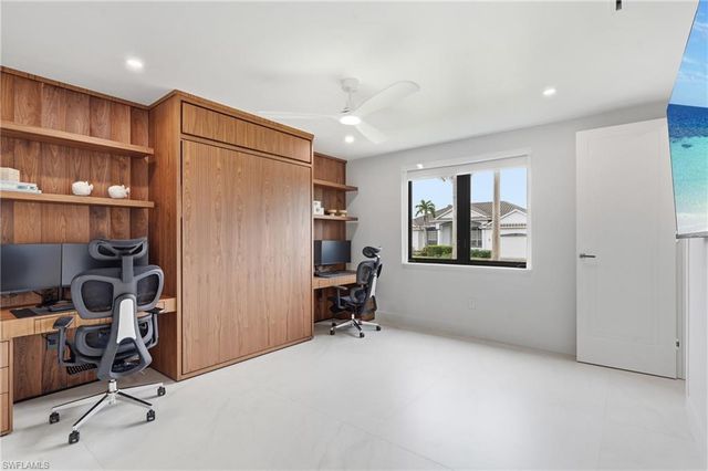 910 Beaver CT, Marco Island, FL 34145