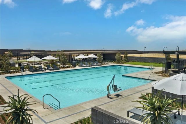 15936 Conservatory Drive, Fontana, CA 92336