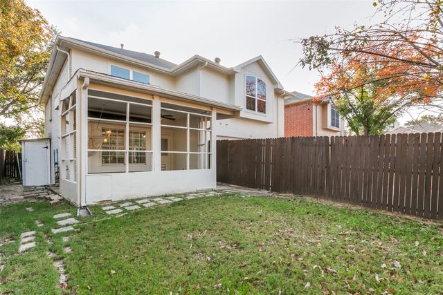 1728 Creekpoint Drive, Lewisville, TX 75067