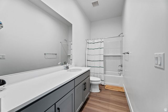 403 N PINNACLE CT, Saratoga Springs, UT 84045