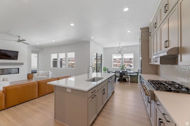 403 N PINNACLE CT, Saratoga Springs, UT 84045