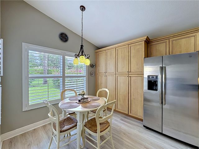 2045 Grey Falcon Circle SW, Vero Beach, FL 32962