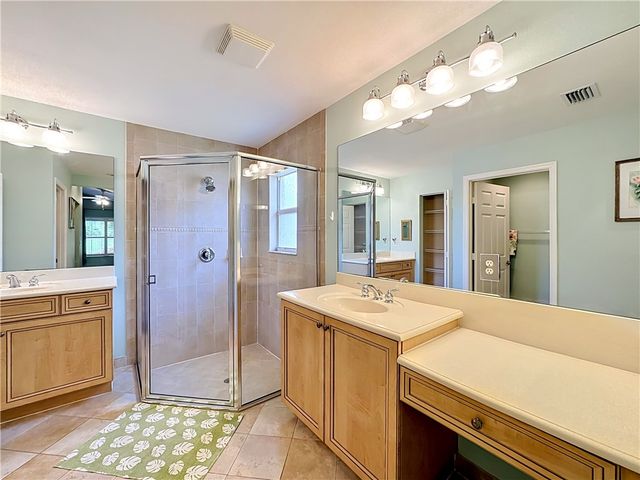 2045 Grey Falcon Circle SW, Vero Beach, FL 32962