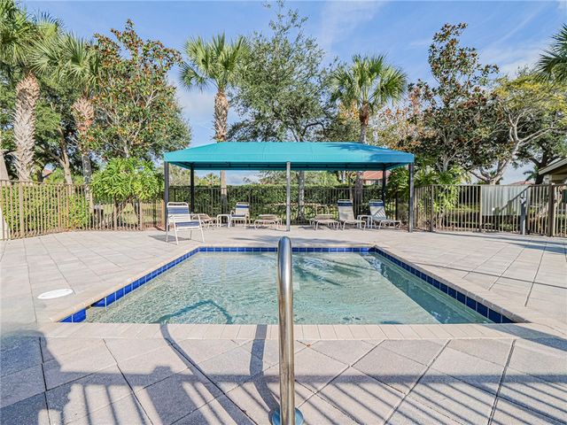 2045 Grey Falcon Circle SW, Vero Beach, FL 32962
