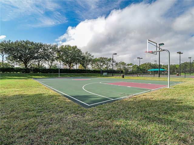 2045 Grey Falcon Circle SW, Vero Beach, FL 32962
