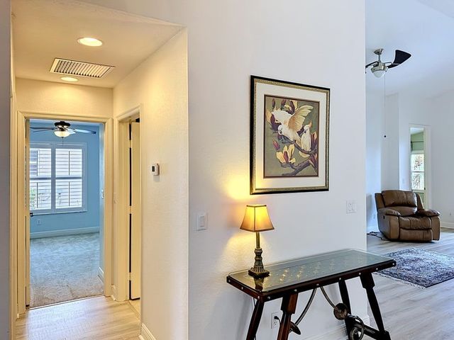 2045 Grey Falcon Circle SW, Vero Beach, FL 32962