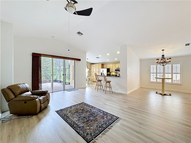 2045 Grey Falcon Circle SW, Vero Beach, FL 32962