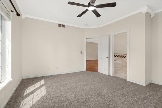 17896 Glasgow Way, Lakeville, MN 55044