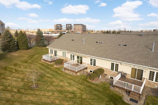 17896 Glasgow Way, Lakeville, MN 55044