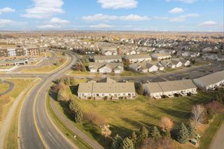 17896 Glasgow Way, Lakeville, MN 55044