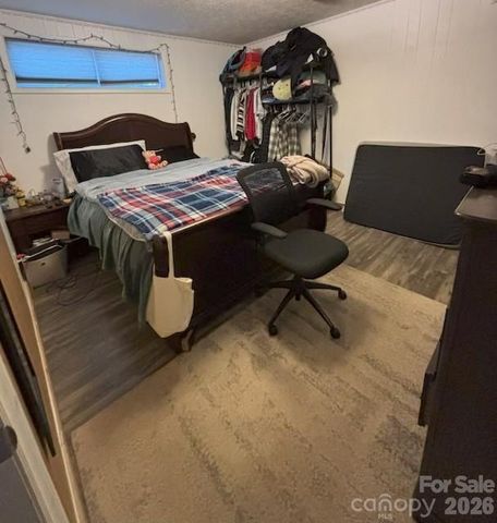 124 Oak Hill Road, Candler, NC 28715