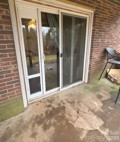 124 Oak Hill Road, Candler, NC 28715