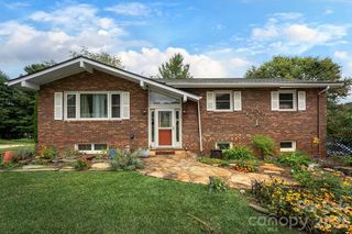 124 Oak Hill Road, Candler, NC 28715