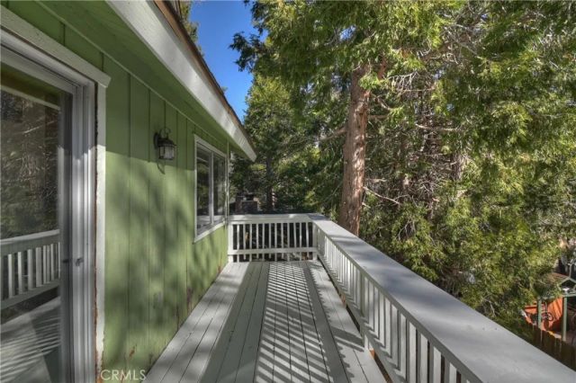 32142 Hunsaker Way, Running Springs, CA 92382