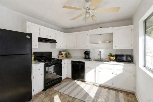 32142 Hunsaker Way, Running Springs, CA 92382