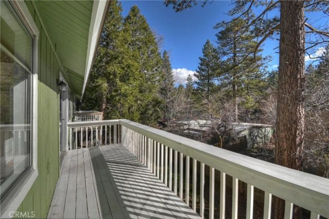 32142 Hunsaker Way, Running Springs, CA 92382