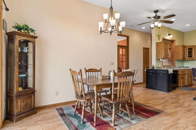 4947 Credit River Drive, Savage, MN 55378