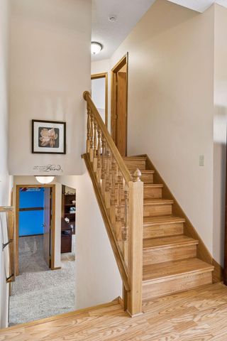 4947 Credit River Drive, Savage, MN 55378