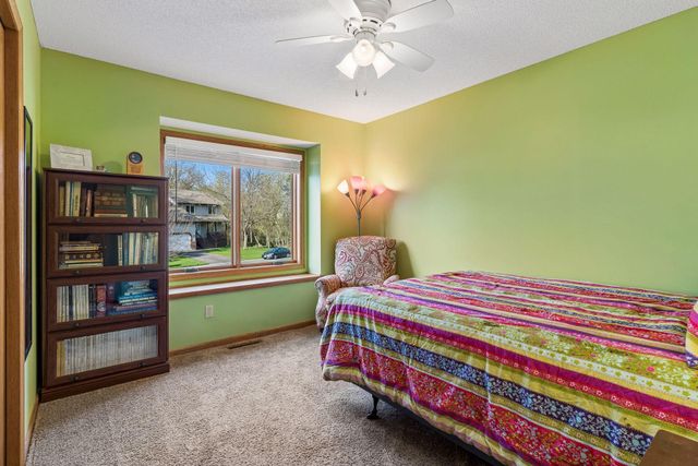 4947 Credit River Drive, Savage, MN 55378