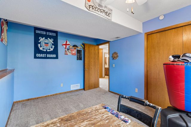 4947 Credit River Drive, Savage, MN 55378