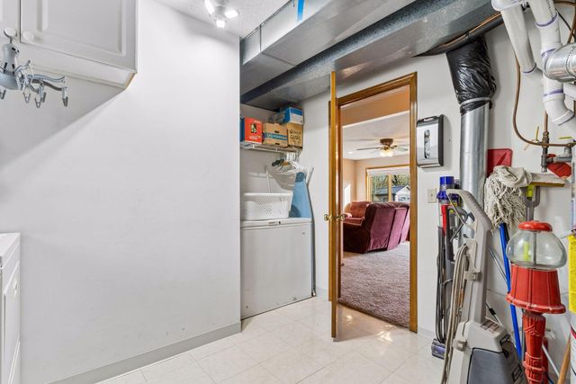 4947 Credit River Drive, Savage, MN 55378