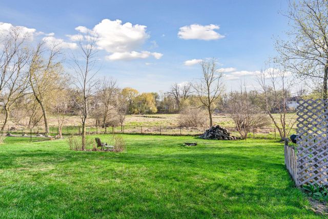 4947 Credit River Drive, Savage, MN 55378