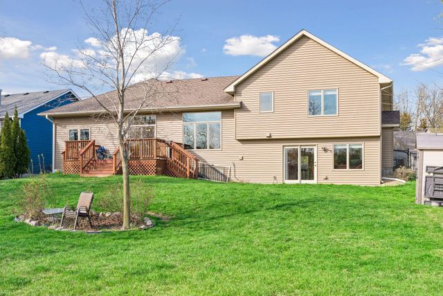 4947 Credit River Drive, Savage, MN 55378