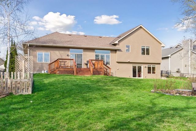 4947 Credit River Drive, Savage, MN 55378